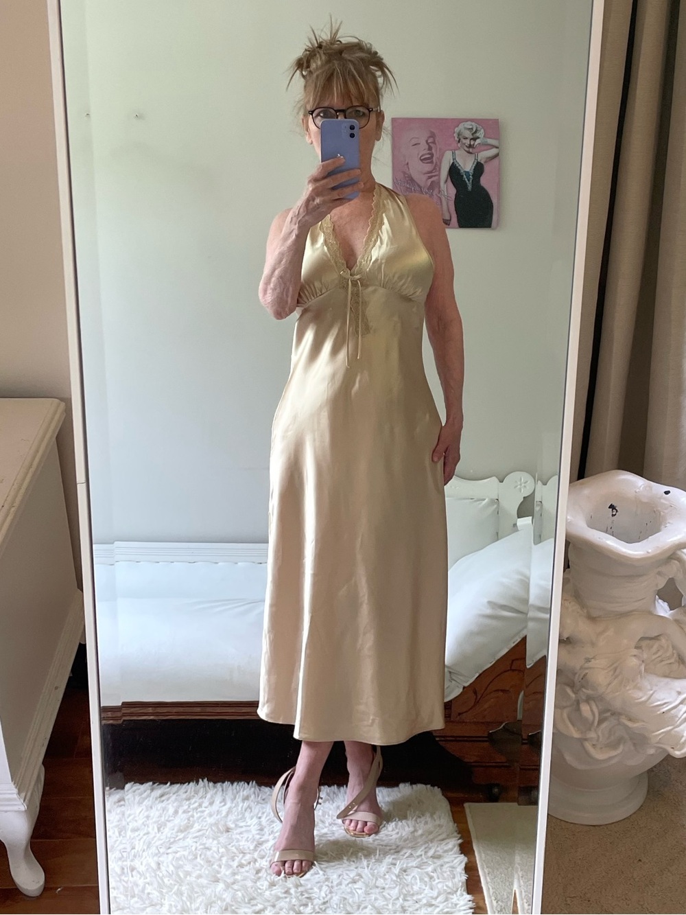VINTAGE MAIDENFORM NIGHTGOWN SLIP SIDE SLITS GOLD TAN LACE BOW EMPIRE WAIST